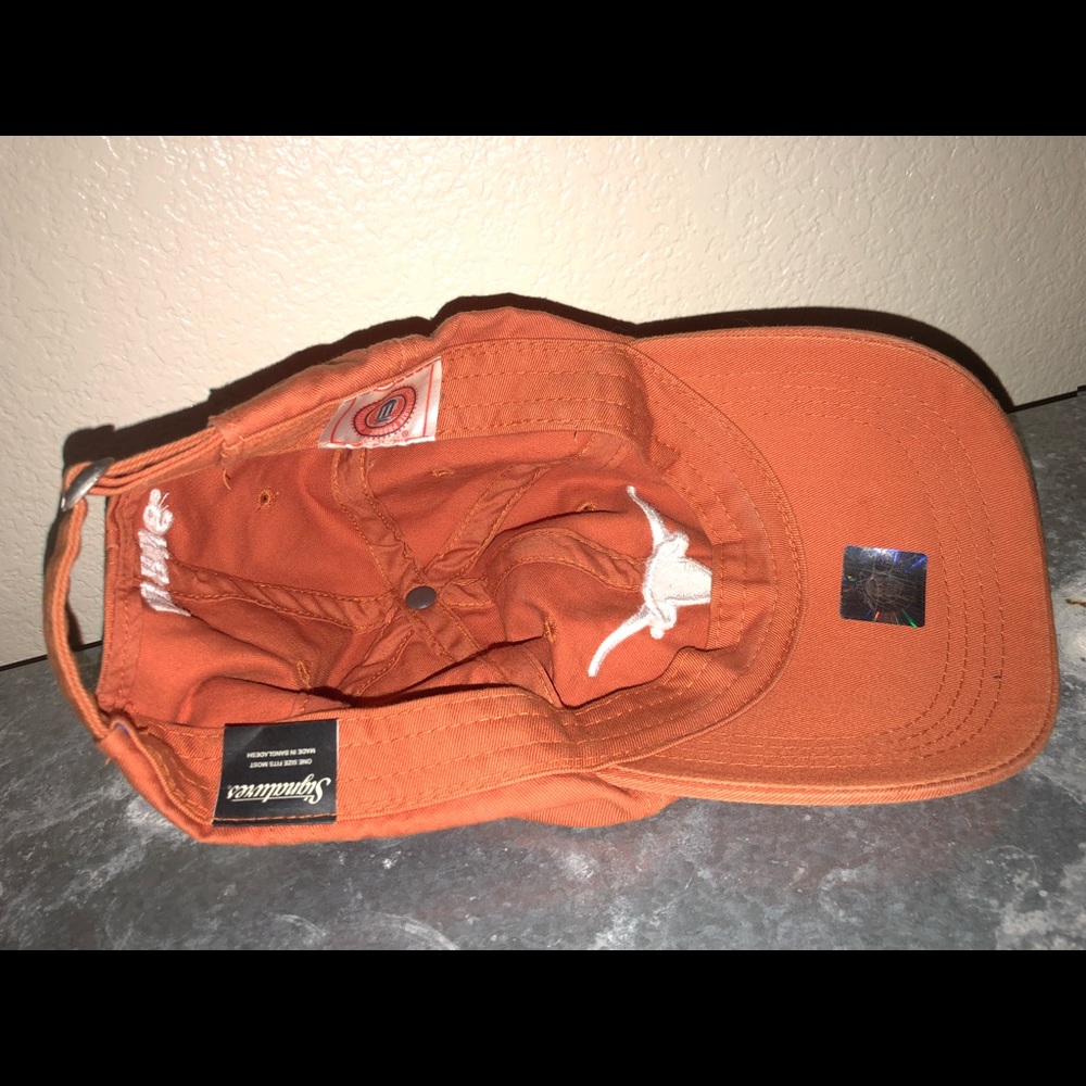 Hat - Picture 3 of 6